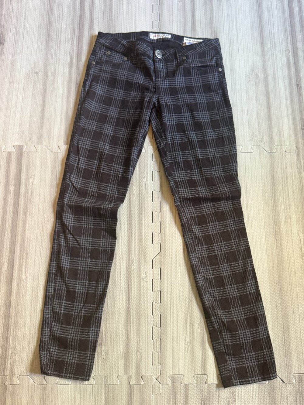 Guess Women's Plaid Low Rise Super Skinny Maxine Fit Pants